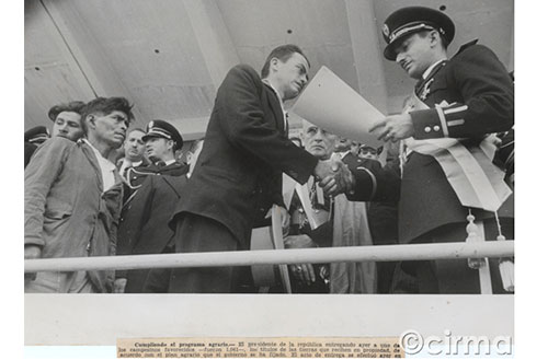 La tierra retorna a sus dueños