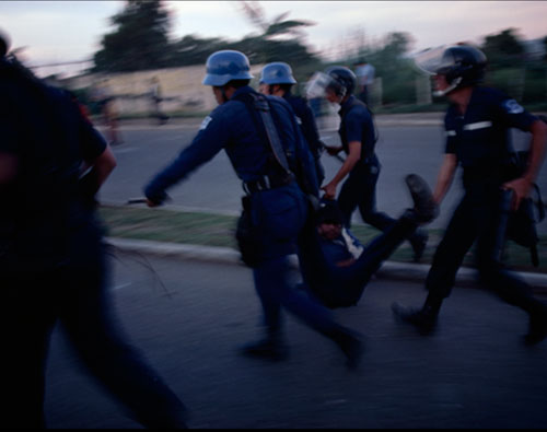 A bailar con la música de la democracia